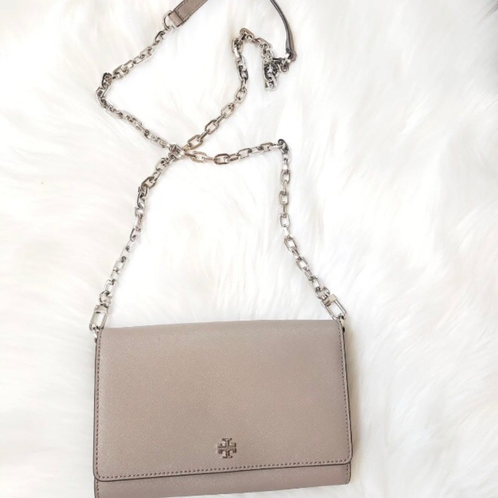 Tory Burch Robinson Chain with tassel charm